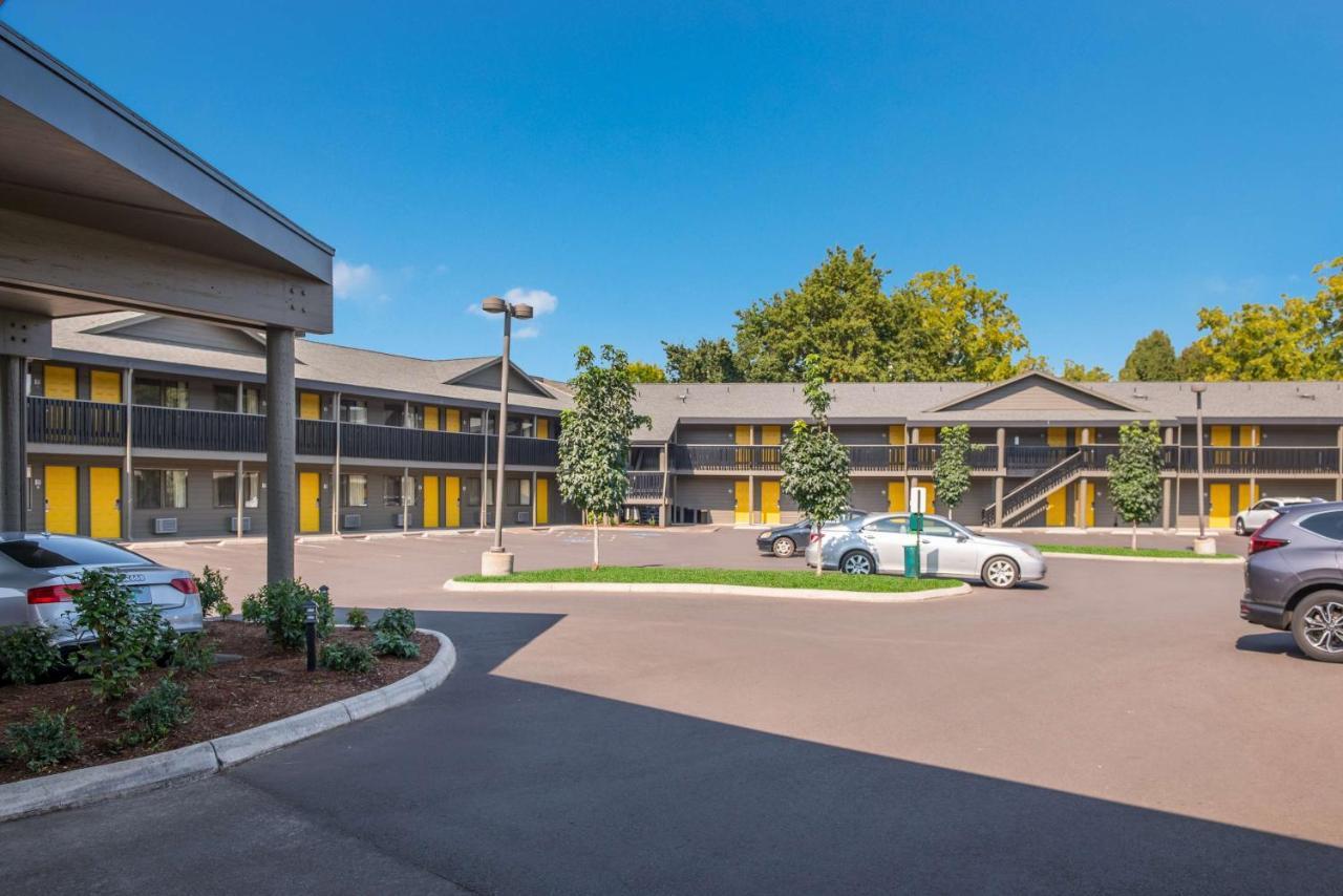 Best Western New Oregon Motel Eugene Exteriér fotografie